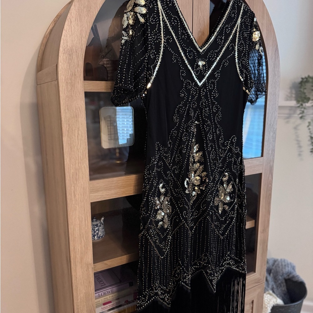 1920s Flapper Dress Size Large Black Gold Sequin Fringe Gatsby Costume Set NWT